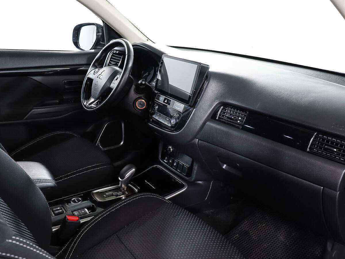 Купить Mitsubishi Outlander, 2018, 123 158 км.. Фото: #8