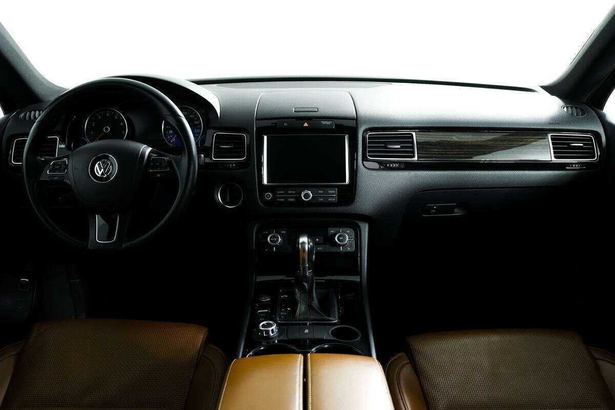 Купить Volkswagen Touareg, 2013, 182 356 км.. Фото: #10