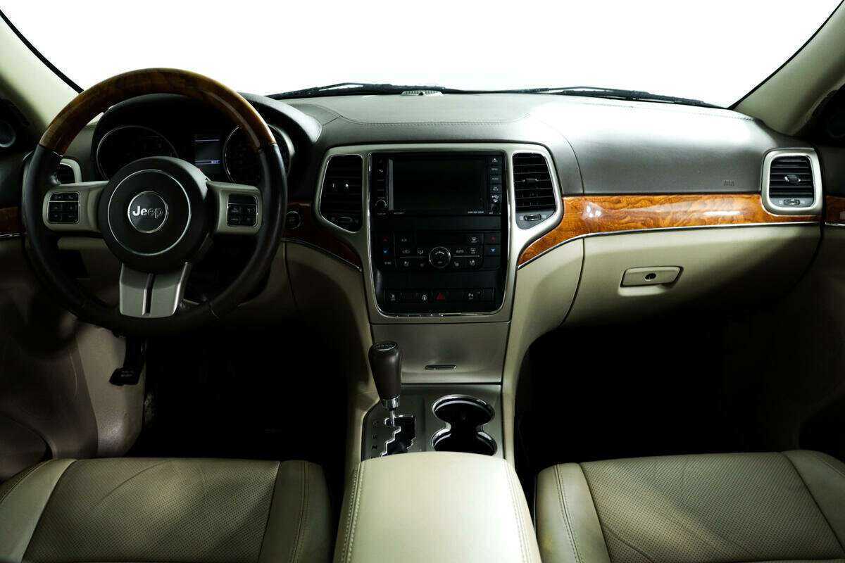 Купить Jeep Grand Cherokee, 2012, 66 238 км.. Фото: #8