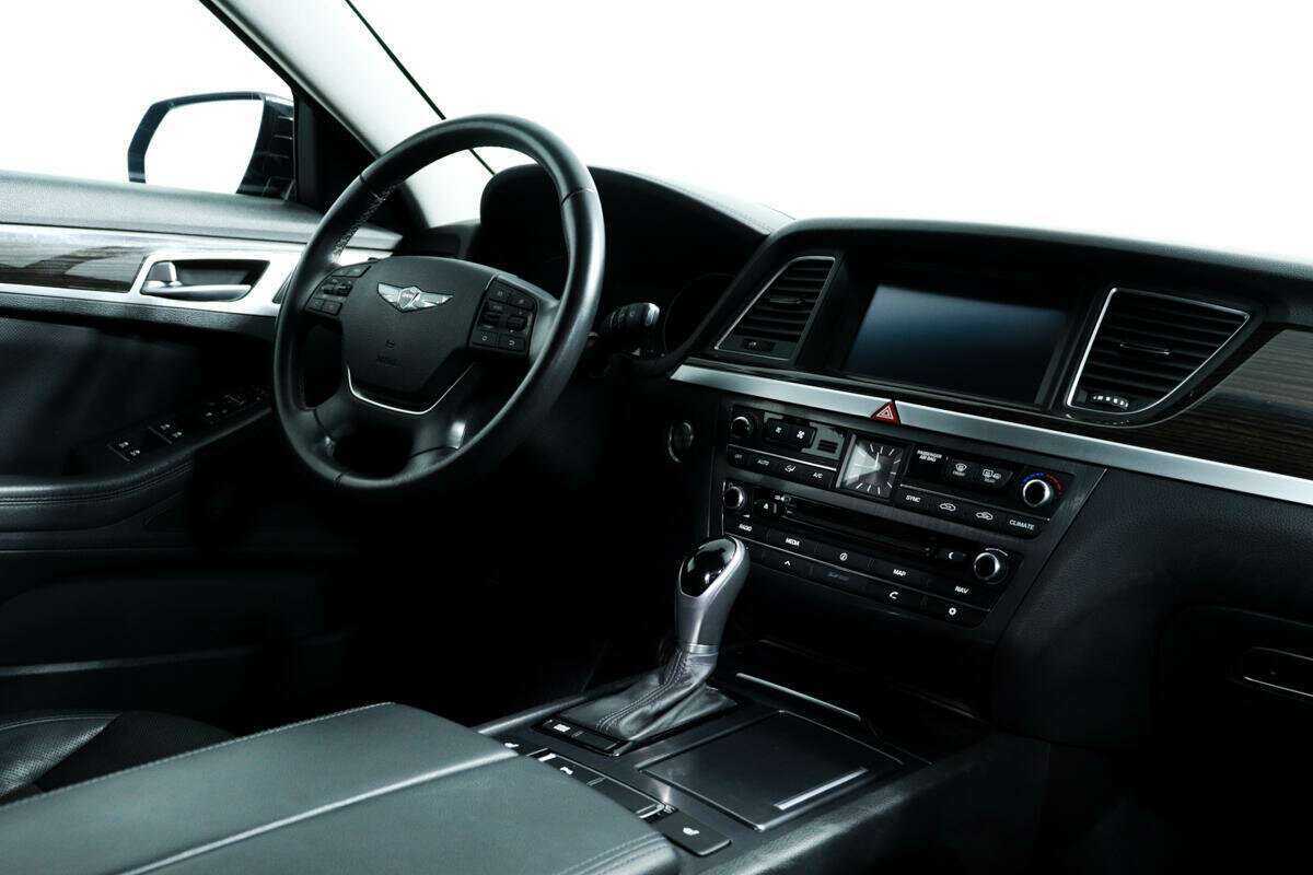 Купить Hyundai Genesis, 2016, 59 005 км.. Фото: #8