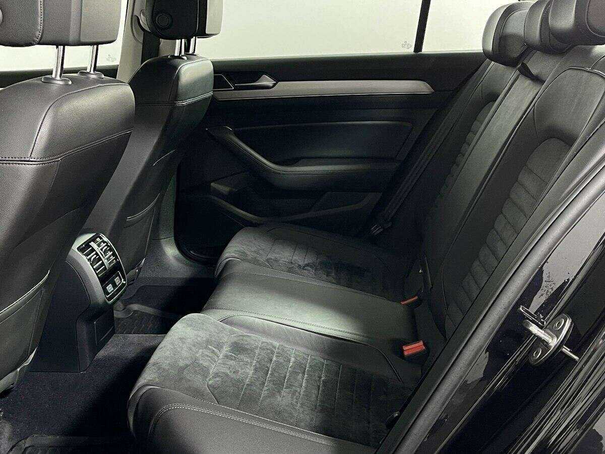 Купить Volkswagen Passat, 2017, 117 369 км.. Фото: #9