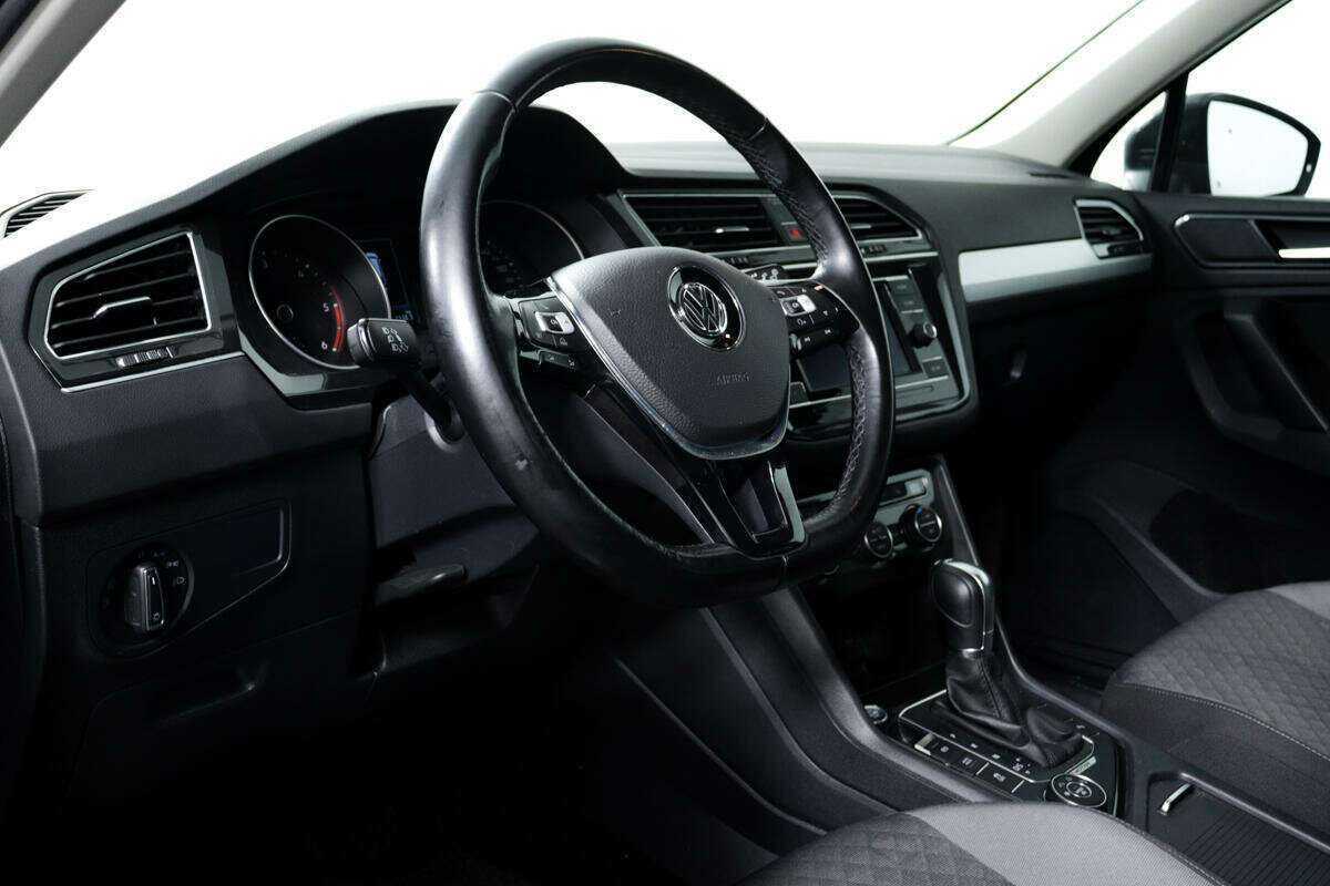Купить Volkswagen Tiguan, 2017, 71 684 км.. Фото: #12