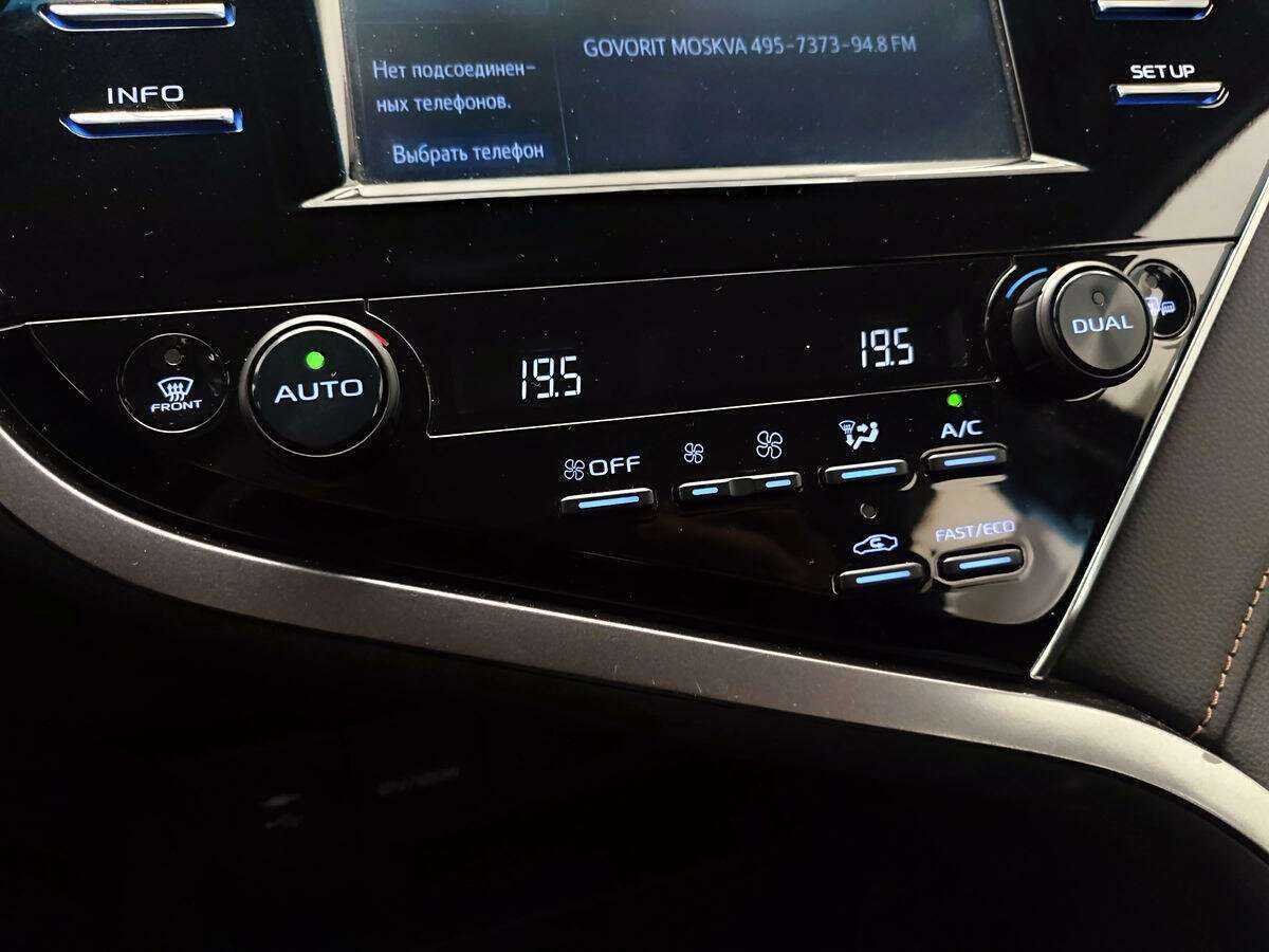 Купить Toyota Camry, 2018, 68 281 км.. Фото: #12