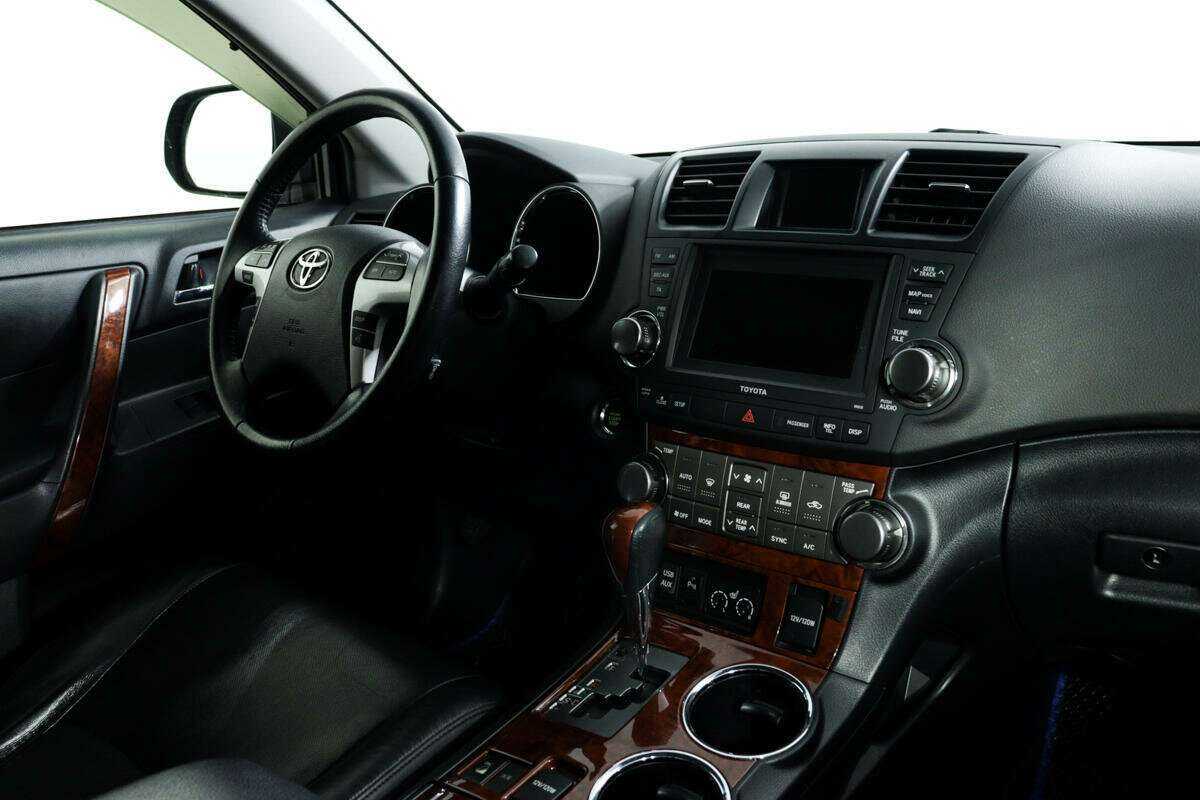 Купить Toyota Highlander, 2012, 130 814 км.. Фото: #8