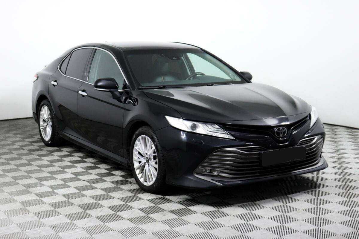 Купить Toyota Camry, 2018, 129 817 км.. Фото: #2