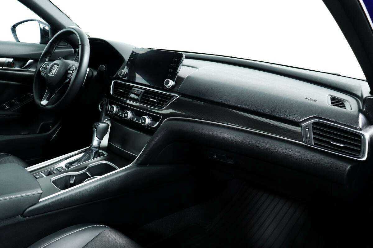 Купить Honda Accord, 2022, 10 563 км.. Фото: #8