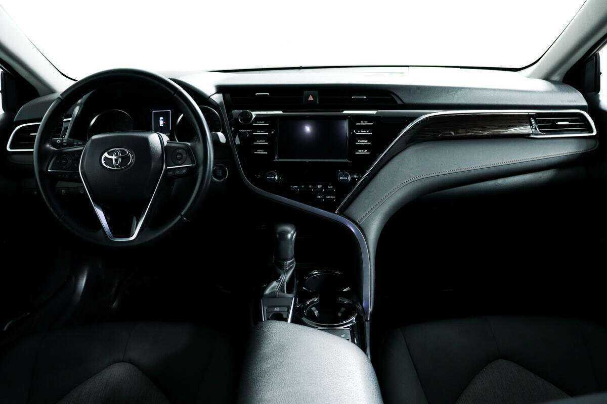 Купить Toyota Camry, 2019, 63 363 км.. Фото: #9