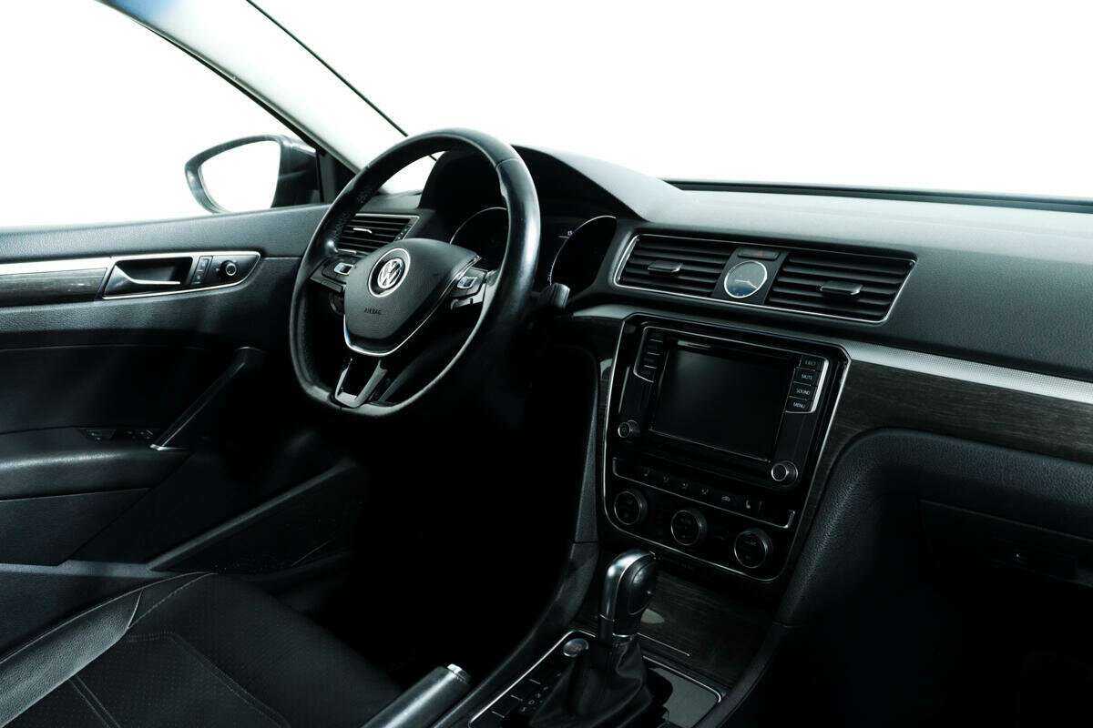 Купить Volkswagen Passat, 2017, 135 577 км.. Фото: #8