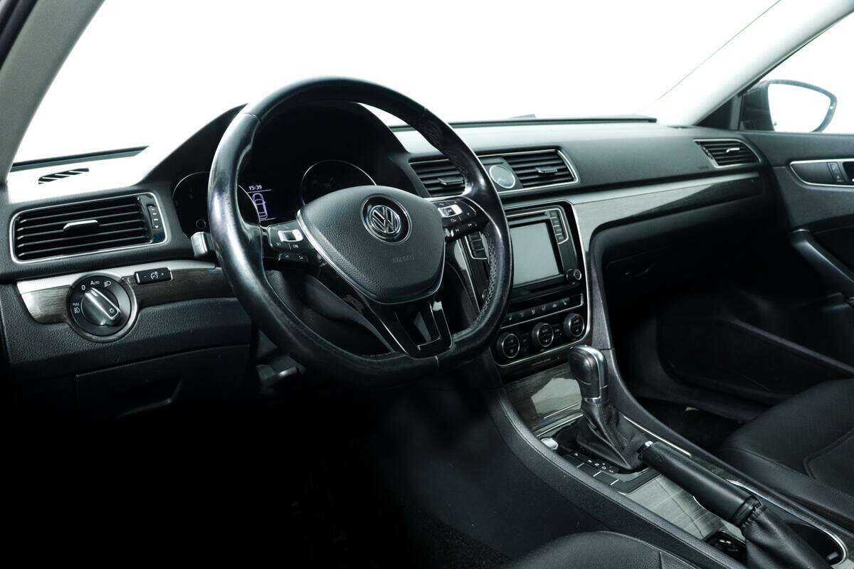 Купить Volkswagen Passat, 2017, 135 577 км.. Фото: #12