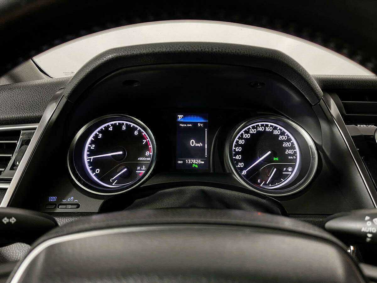 Купить Toyota Camry, 2018, 138 000 км.. Фото: #10