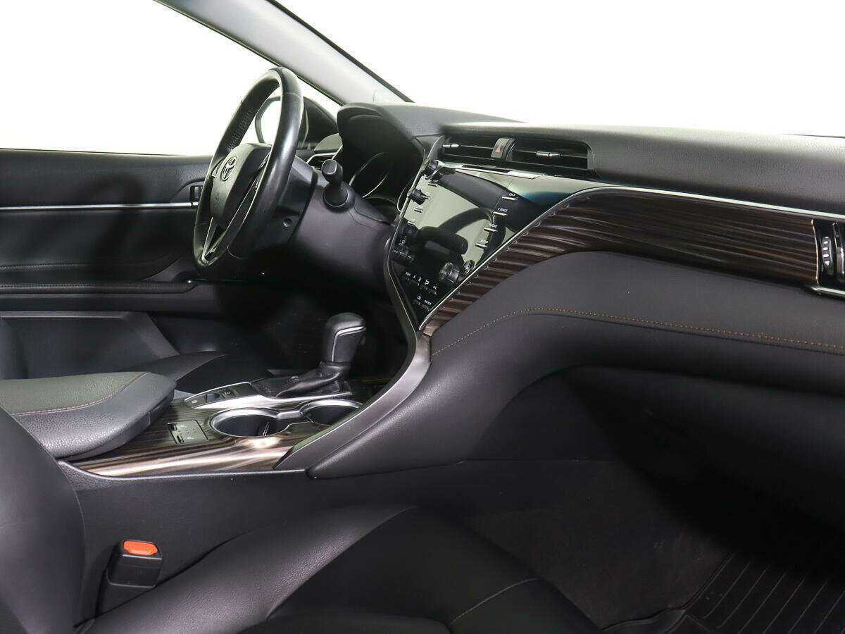 Купить Toyota Camry, 2019, 95 836 км.. Фото: #8