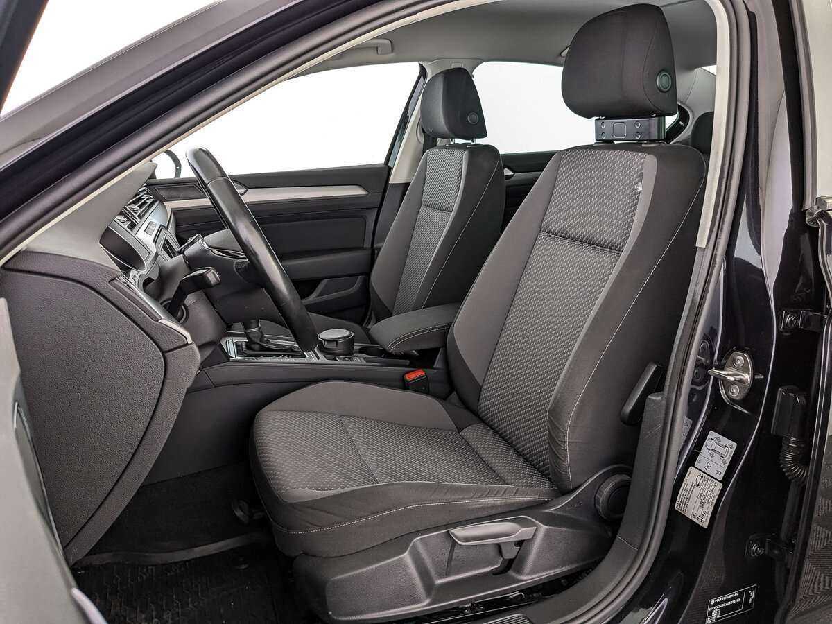 Купить Volkswagen Passat, 2016, 61 012 км.. Фото: #14
