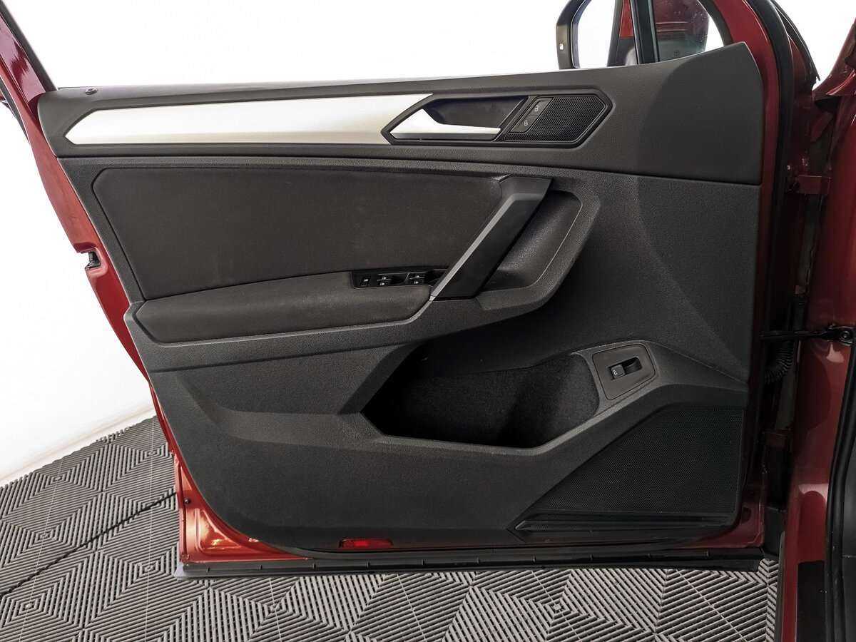 Купить Volkswagen Tiguan, 2020, 112 136 км.. Фото: #14