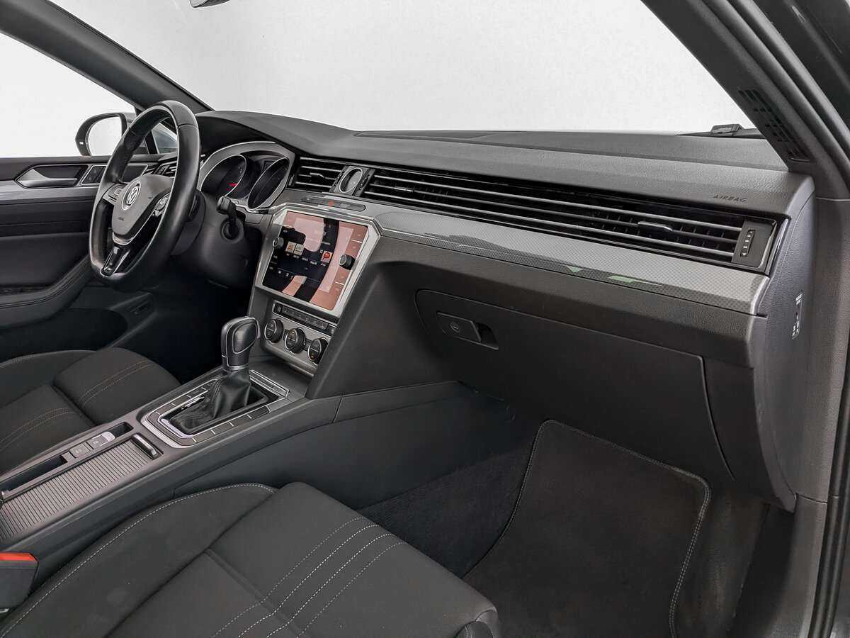 Купить Volkswagen Passat, 2018, 188 183 км.. Фото: #10