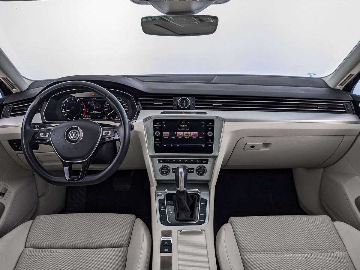 Купить Volkswagen Passat, 2018, 44 409 км.. Фото: #9