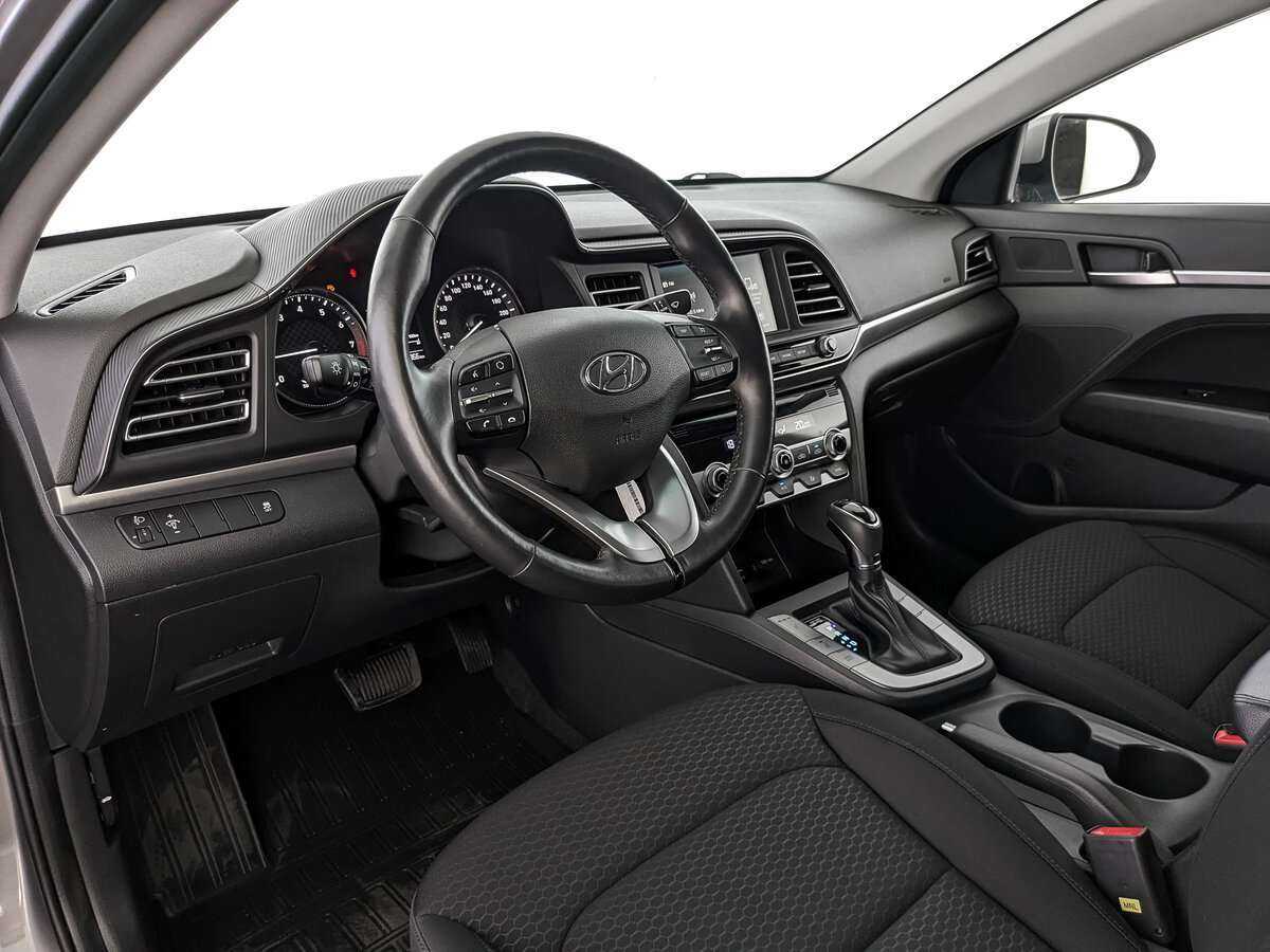 Купить Hyundai Elantra, 2019, 29 862 км.. Фото: #10