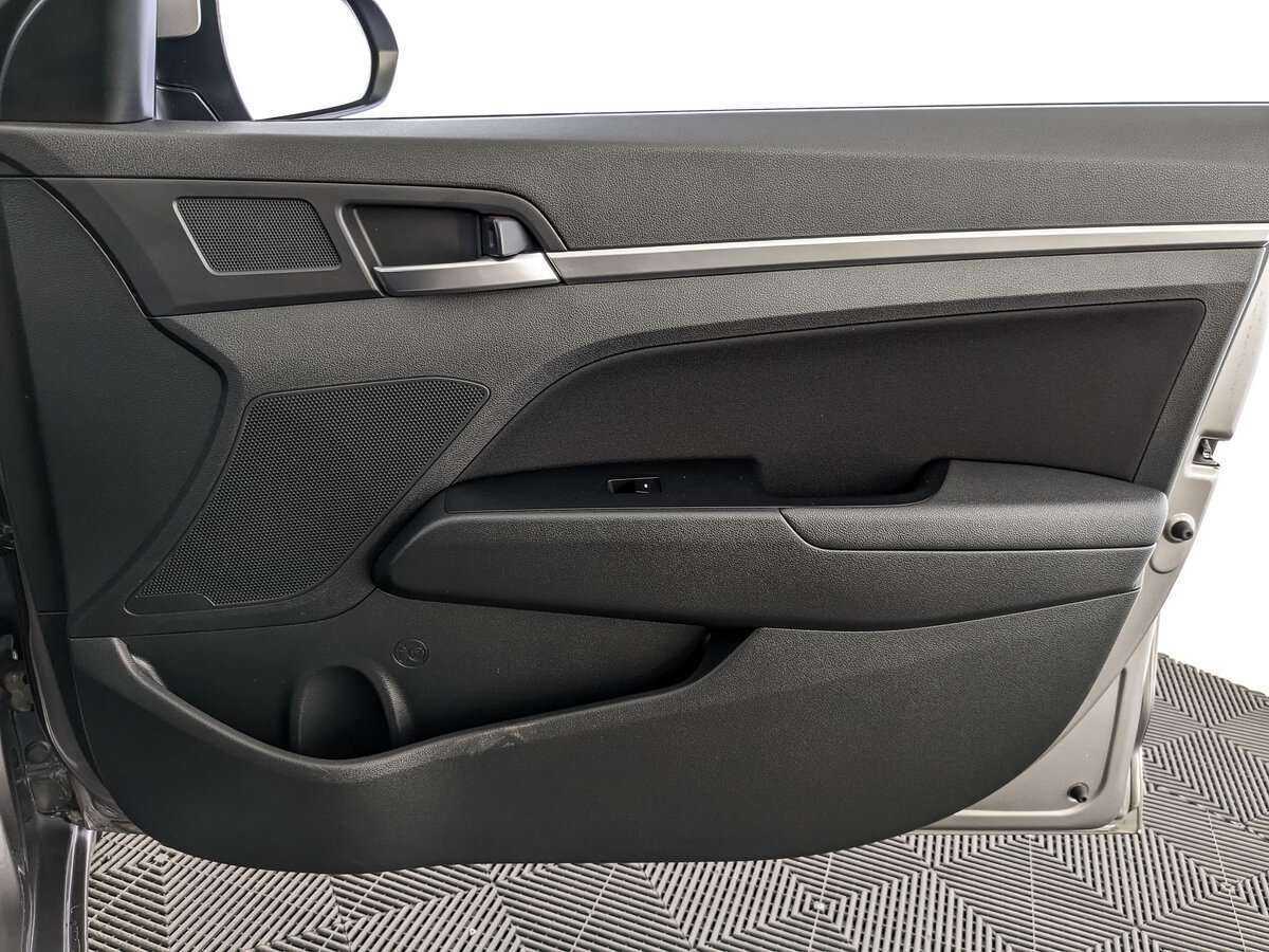 Купить Hyundai Elantra, 2019, 29 862 км.. Фото: #19