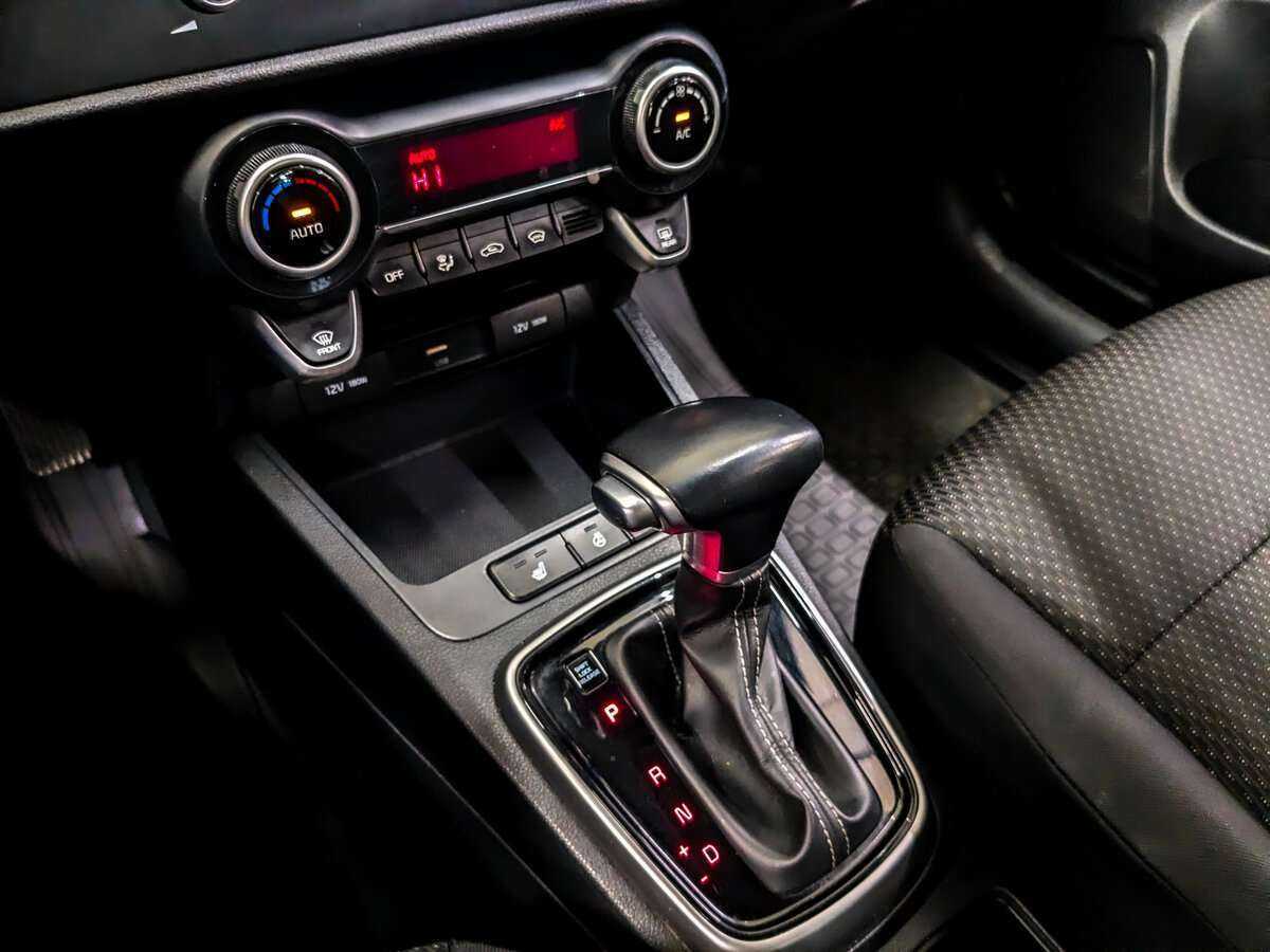 Купить Киа Рио, 2021, 93 679 км.. Фото: #19