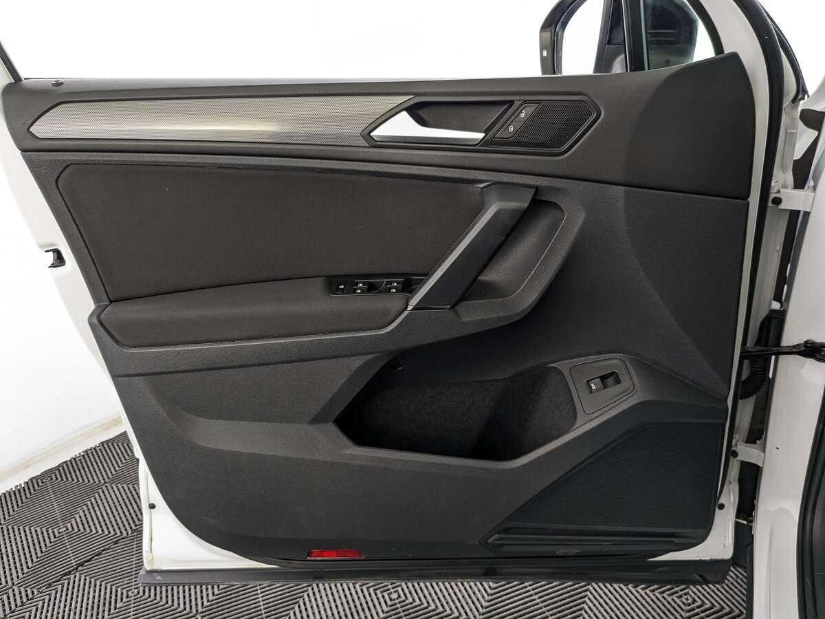Купить Volkswagen Tiguan, 2020, 80 905 км.. Фото: #18