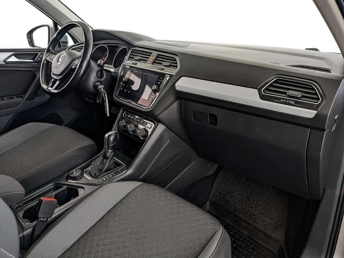 Купить Volkswagen Tiguan, 2017, 107 684 км.. Фото: #8