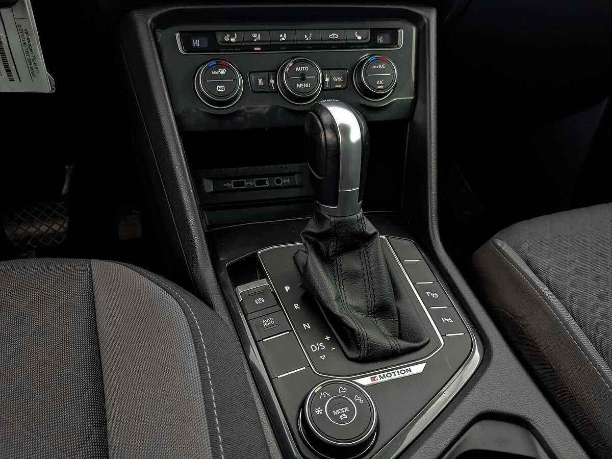 Купить Volkswagen Tiguan, 2017, 107 684 км.. Фото: #21
