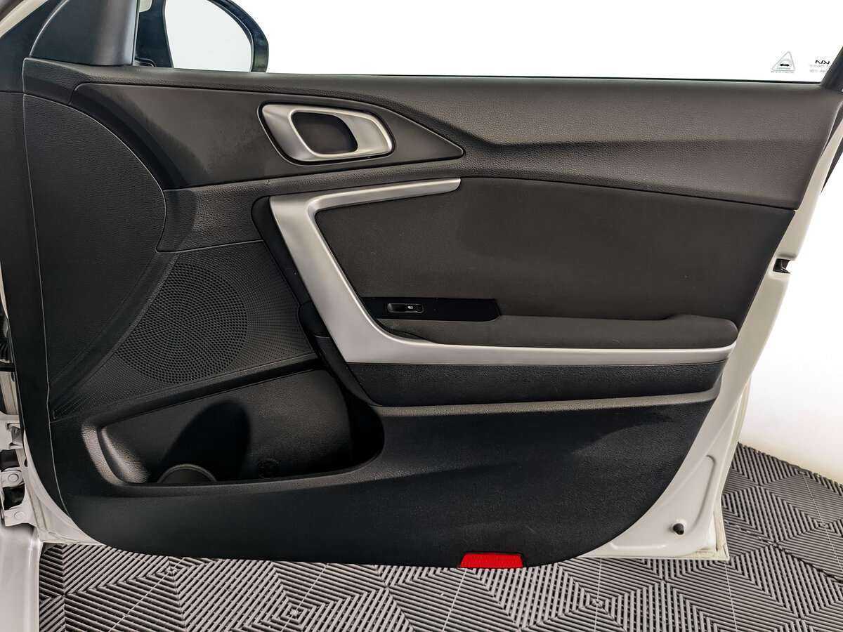 Купить Kia Ceed, 2022, 29 000 км.. Фото: #20