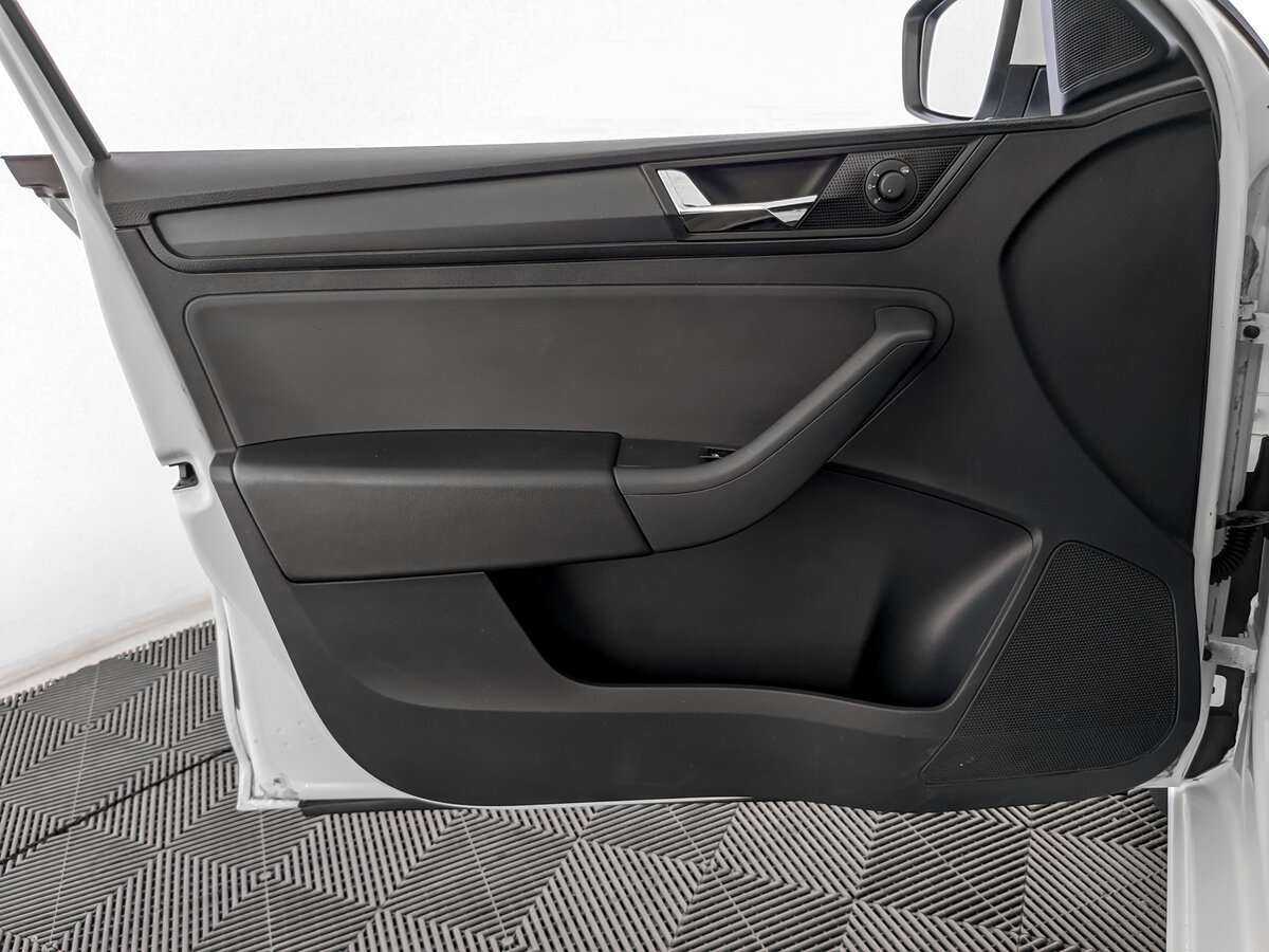 Купить Шкода Рапид, 2017, 132 368 км.. Фото: #14