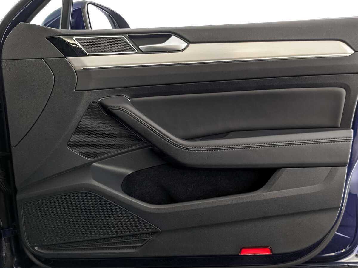 Купить Volkswagen Passat, 2019, 142 327 км.. Фото: #20