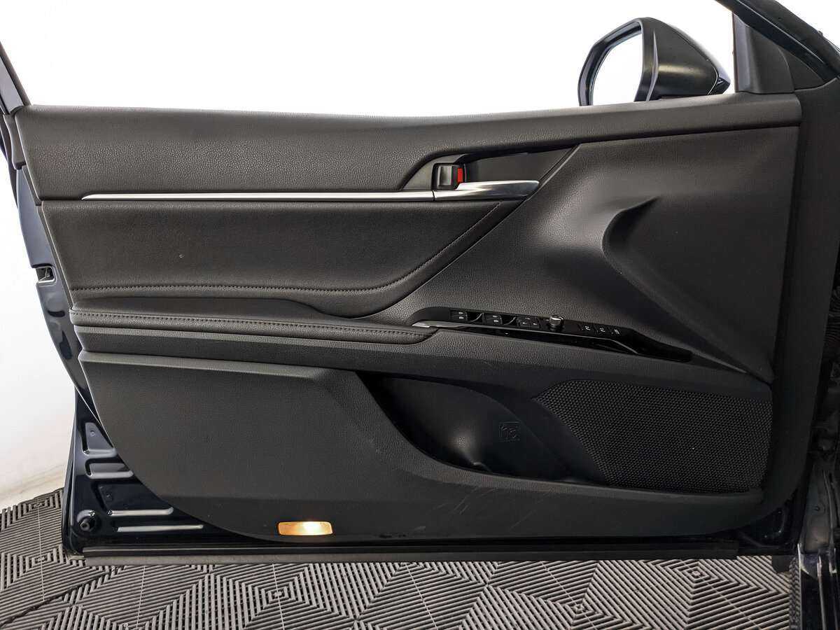 Купить Toyota Camry, 2018, 164 006 км.. Фото: #14