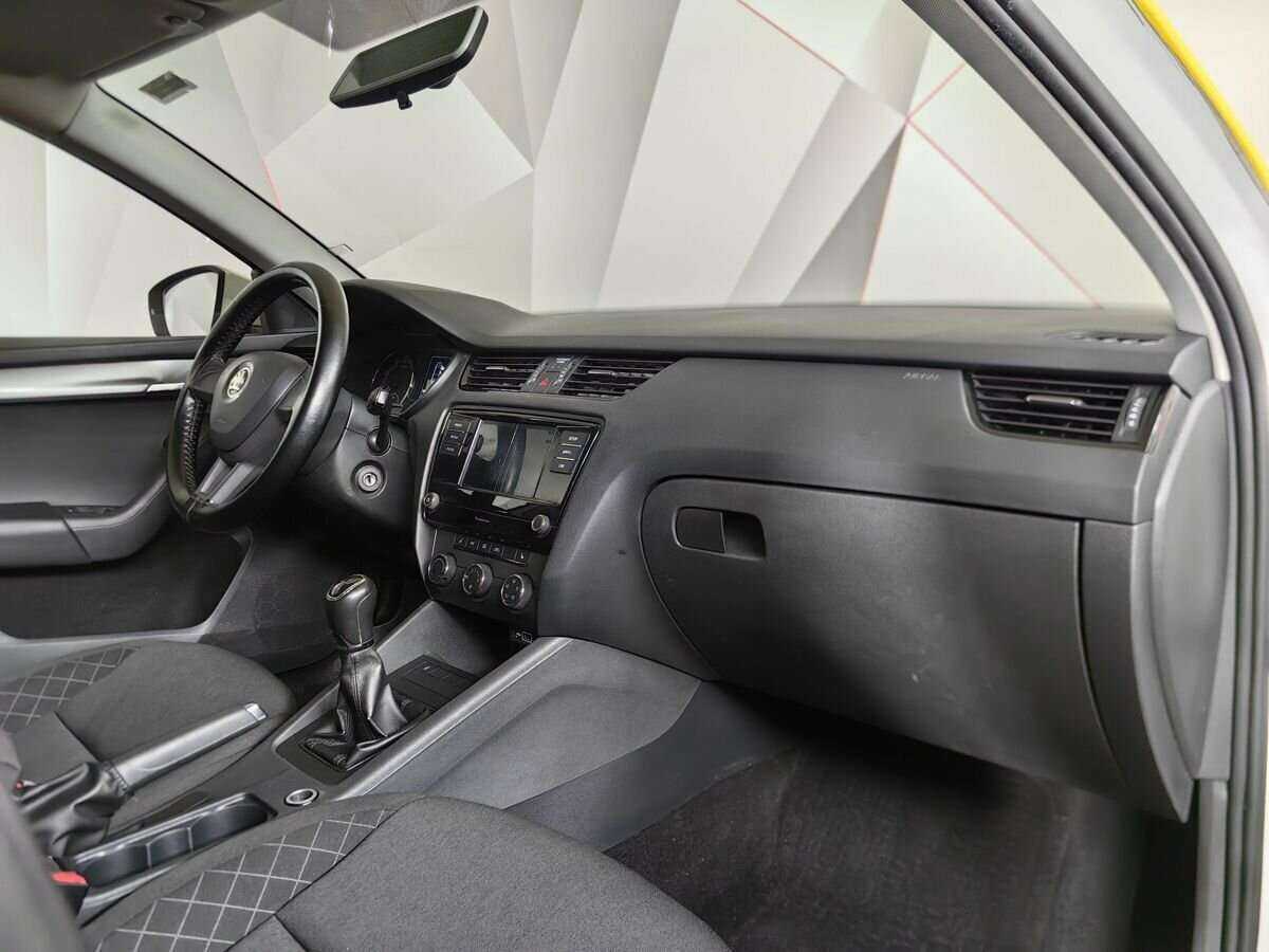 Купить Шкода Октавия, 2019, 247 658 км.. Фото: #8