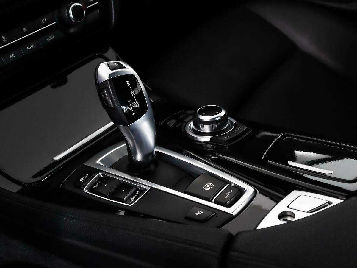 Купить BMW 5 серии, 2015, 144 380 км.. Фото: #8