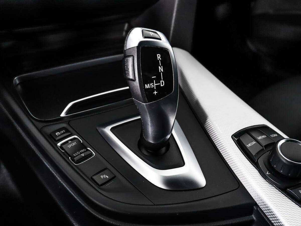 Купить BMW 3 серии, 2018, 48 899 км.. Фото: #9