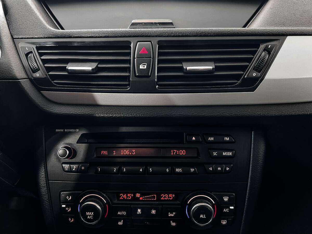 Купить BMW X1, 2013, 140 319 км.. Фото: #13