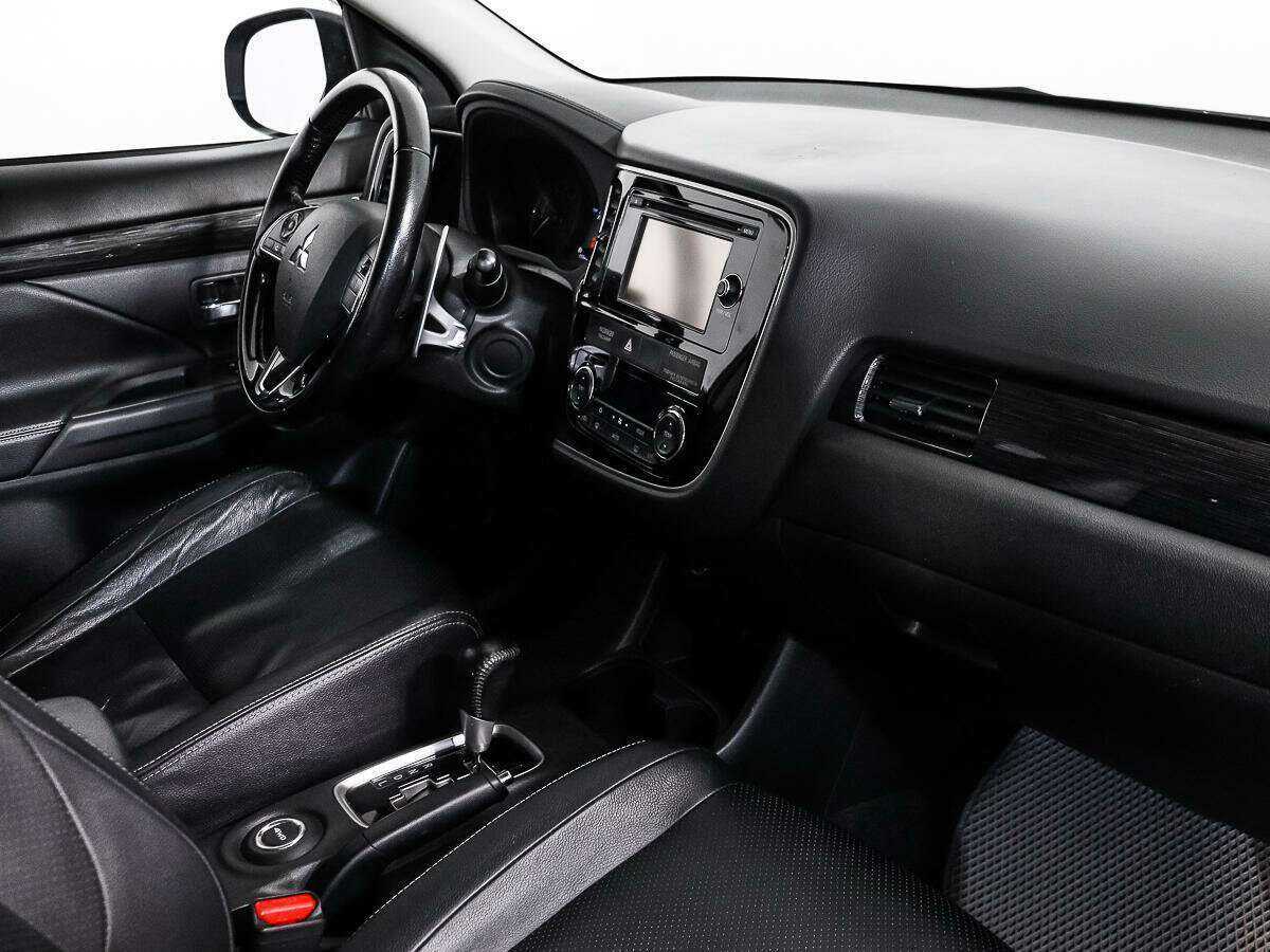 Купить Mitsubishi Outlander, 2016, 117 437 км.. Фото: #12