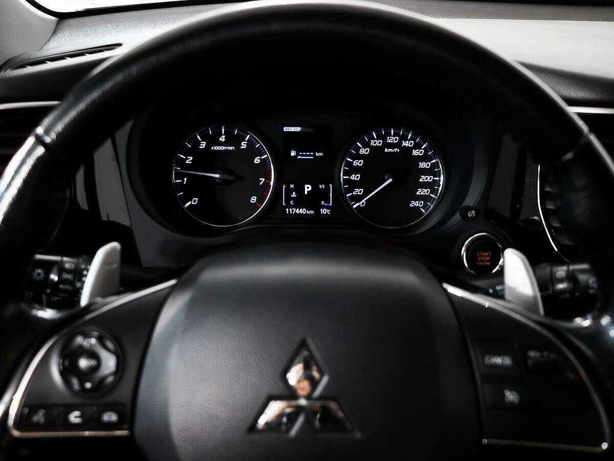 Купить Mitsubishi Outlander, 2016, 117 437 км.. Фото: #17