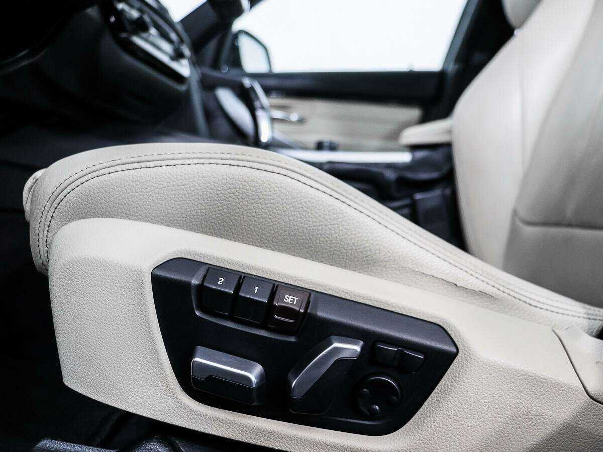 Купить BMW 3 серии, 2015, 157 892 км.. Фото: #6