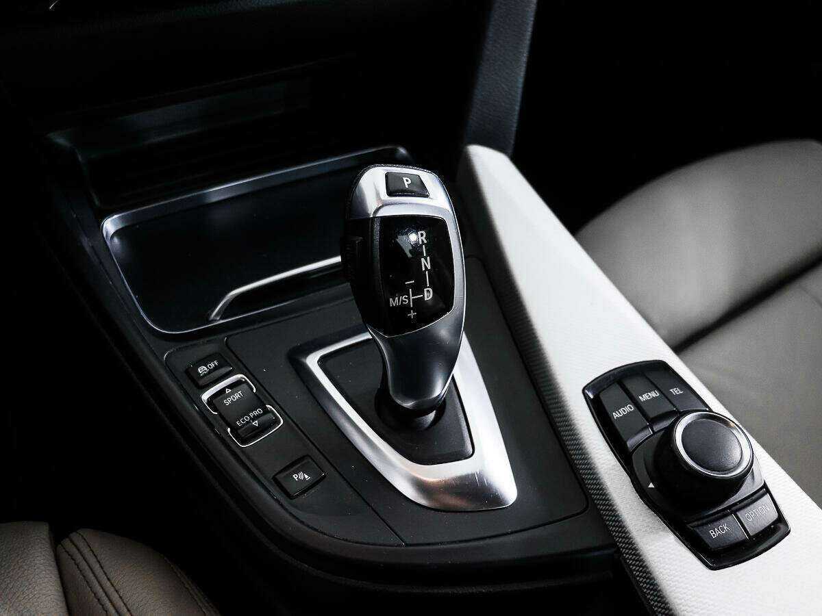 Купить BMW 3 серии, 2015, 157 892 км.. Фото: #10