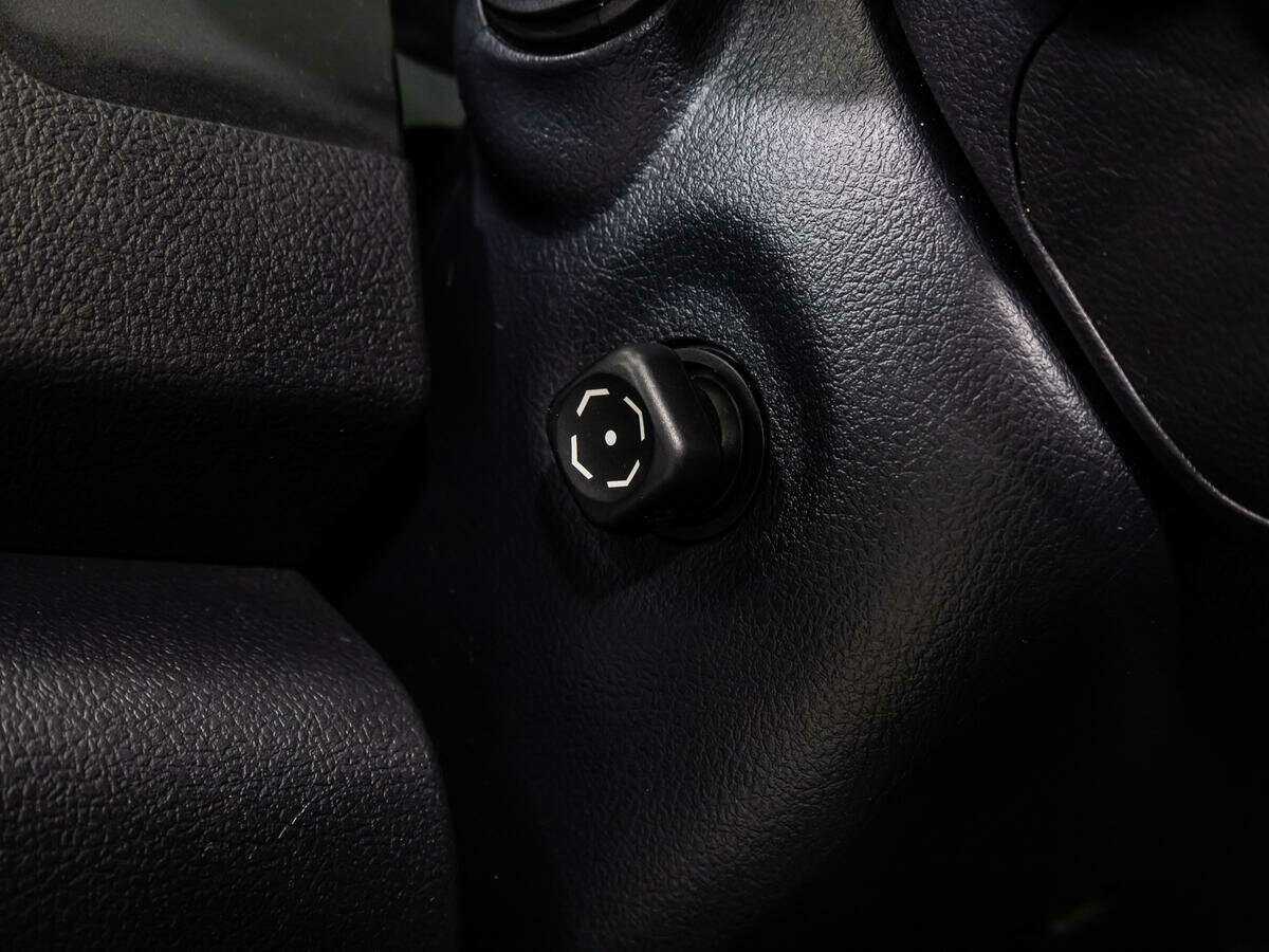 Купить Toyota Camry, 2013, 240 160 км.. Фото: #17