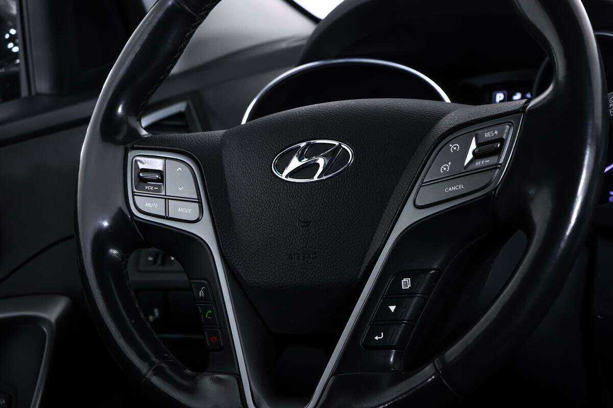 Купить Hyundai Santa Fe, 2015, 95 574 км.. Фото: #13