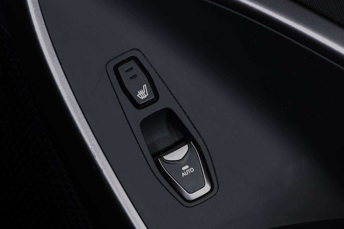 Купить Hyundai Santa Fe, 2015, 95 574 км.. Фото: #17