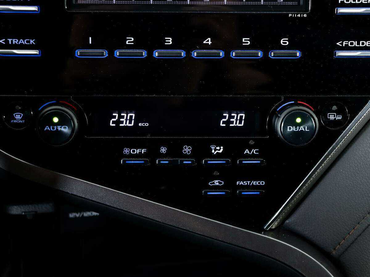 Купить Toyota Camry, 2019, 99 578 км.. Фото: #12