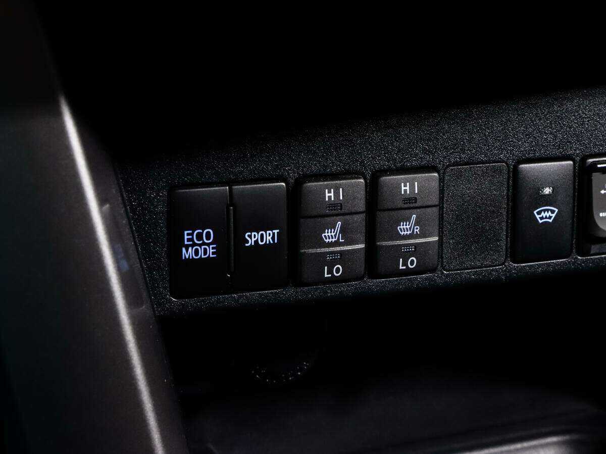 Купить Toyota RAV4, 2017, 123 800 км.. Фото: #13