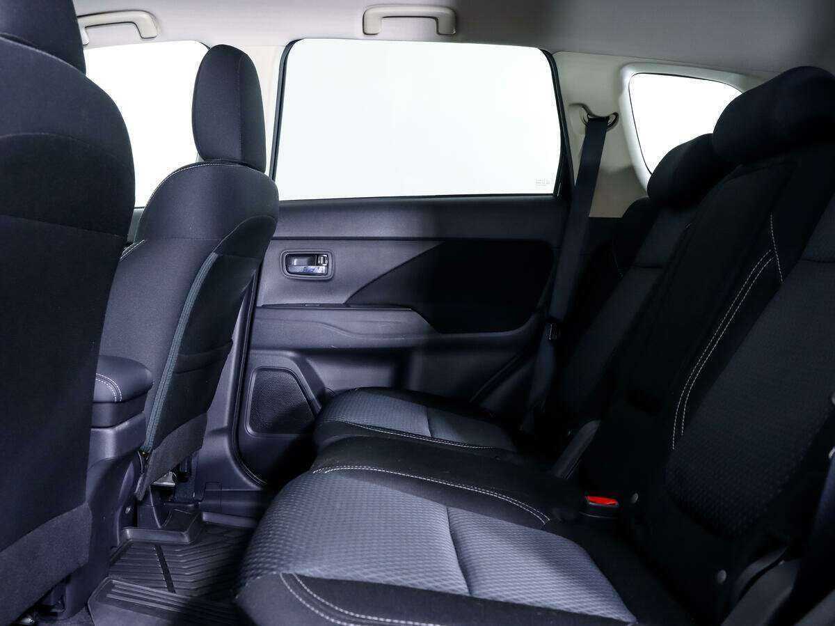Купить Mitsubishi Outlander, 2021, 38 808 км.. Фото: #10
