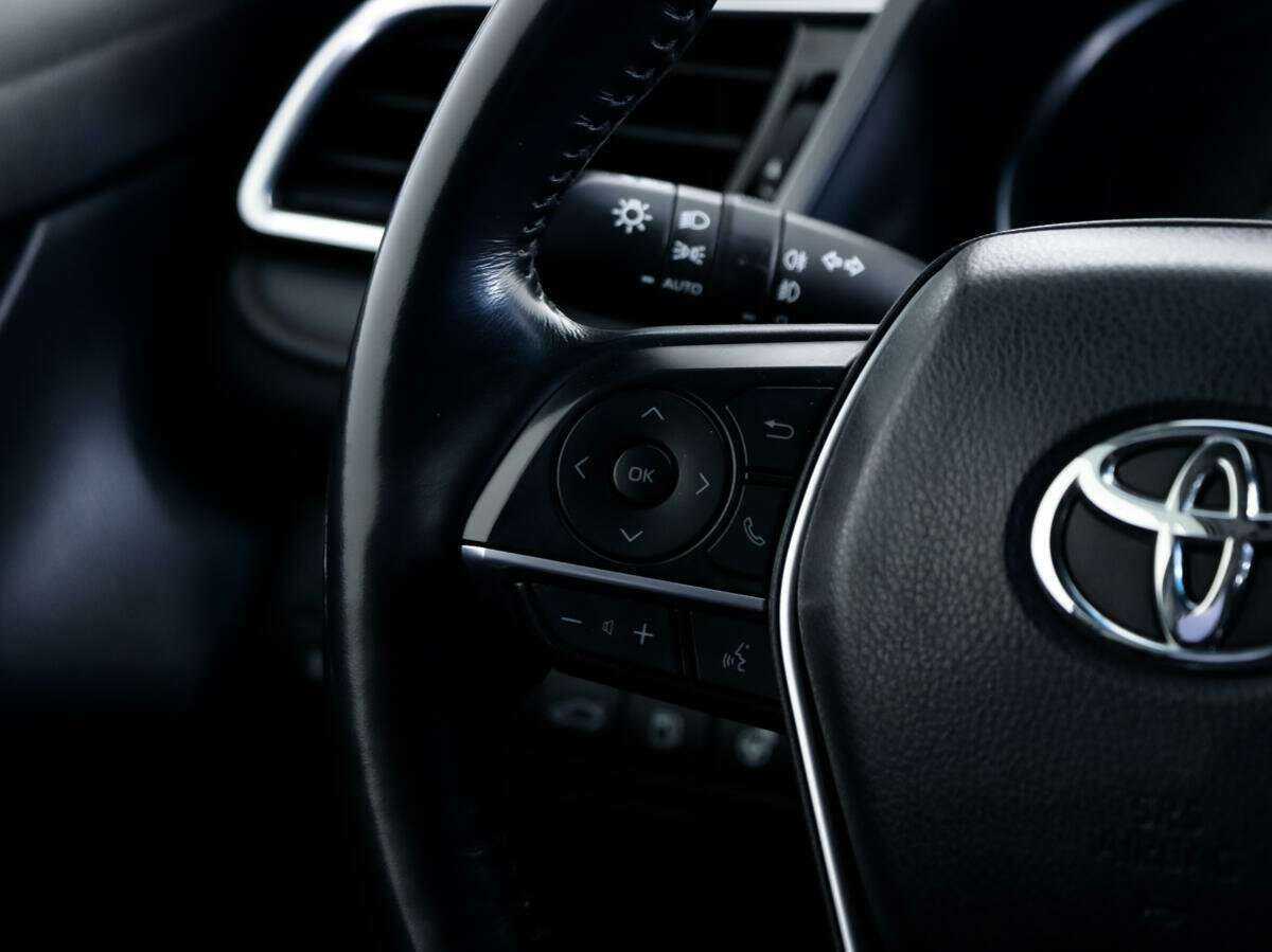 Купить Toyota Camry, 2018, 71 100 км.. Фото: #16