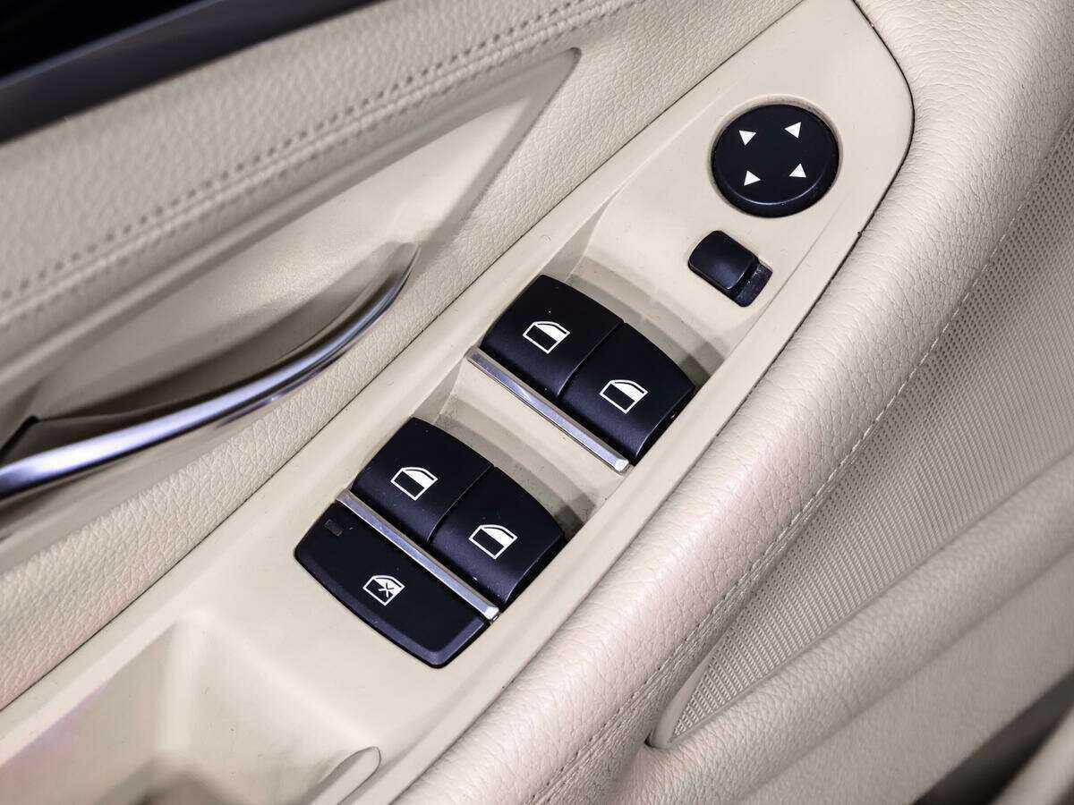 Купить BMW 5 серии, 2012, 190 000 км.. Фото: #21