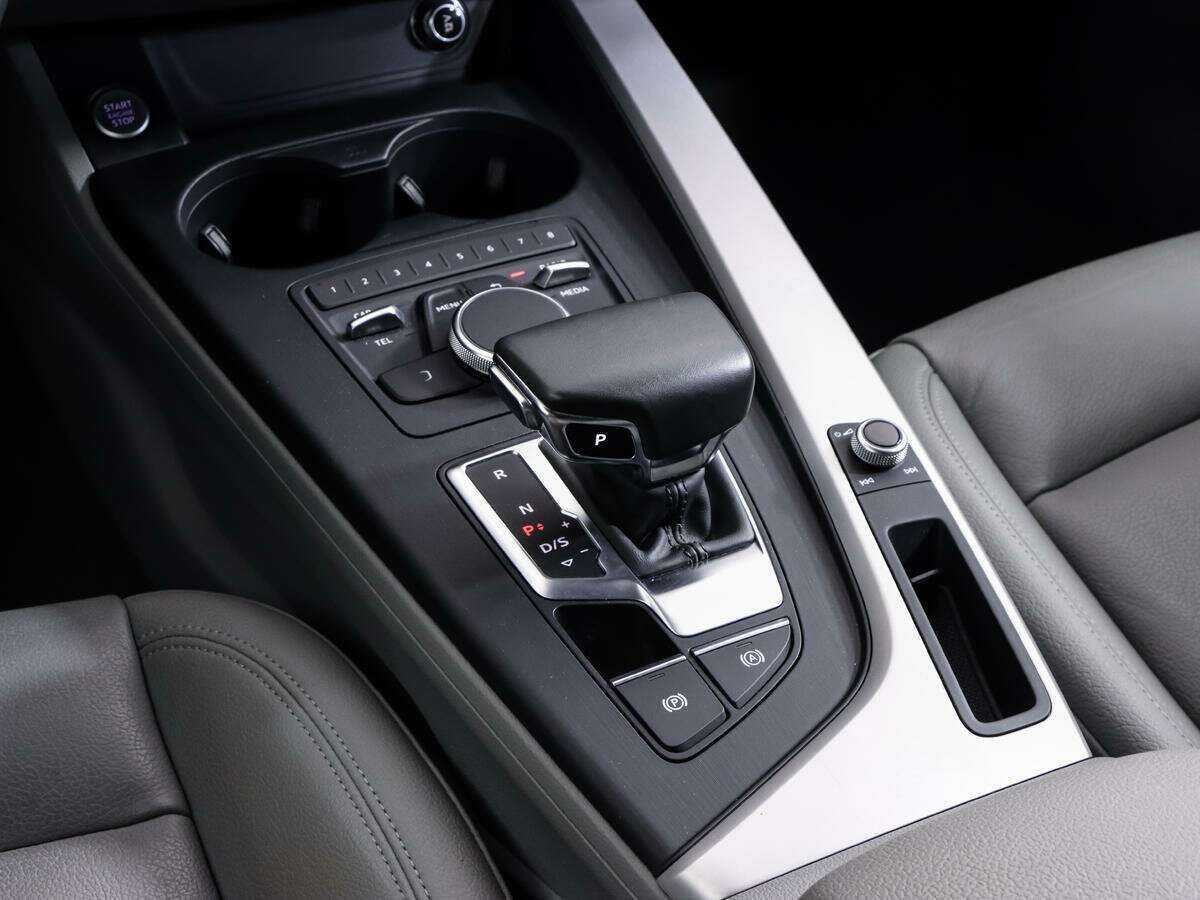 Купить Audi A4, 2019, 44 759 км.. Фото: #11