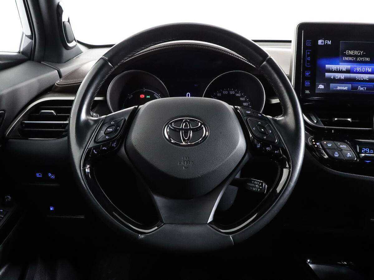 Купить Toyota C-HR, 2018, 116 084 км.. Фото: #12