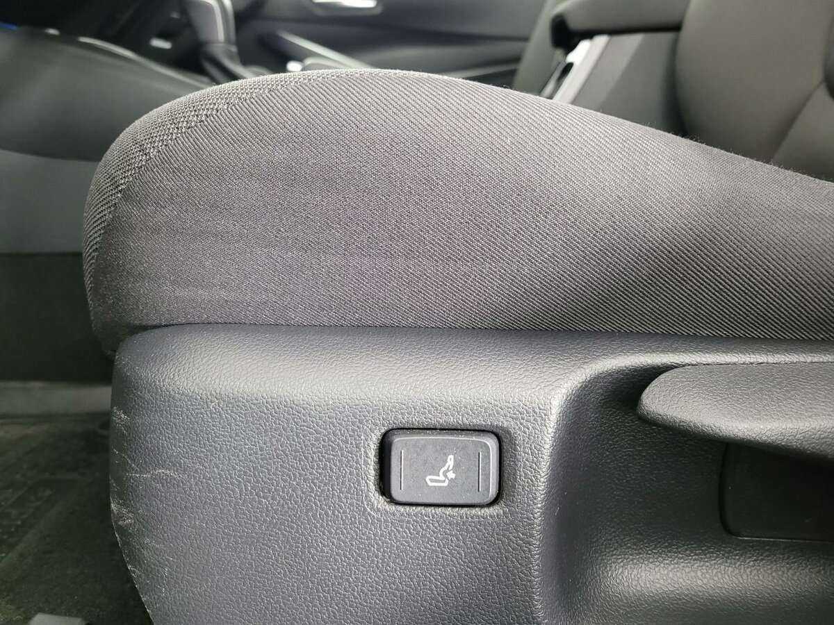 Купить Toyota Corolla, 2019, 71 000 км.. Фото: #9