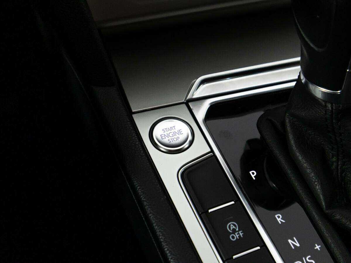 Купить Volkswagen Passat, 2017, 68 113 км.. Фото: #16