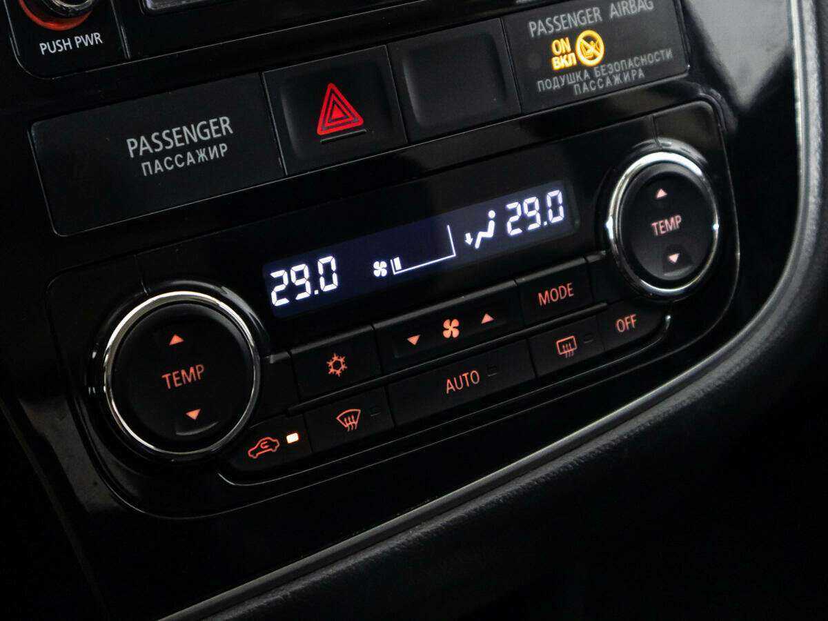 Купить Митсубиши Оутлэндер, 2017, 190 759 км.. Фото: #16